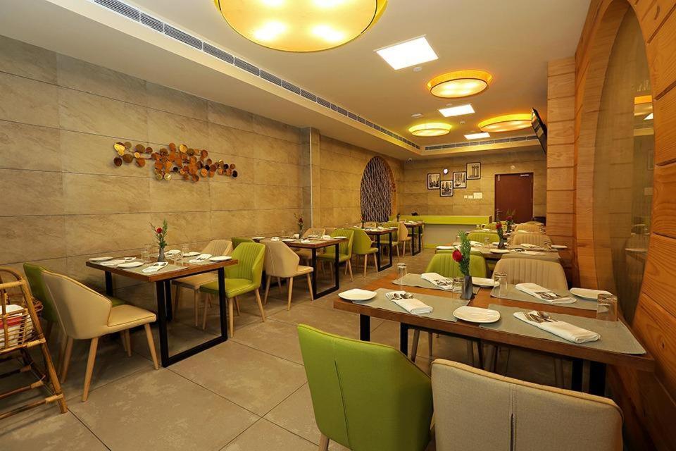 Hotel New York Square Kottayam Exterior photo
